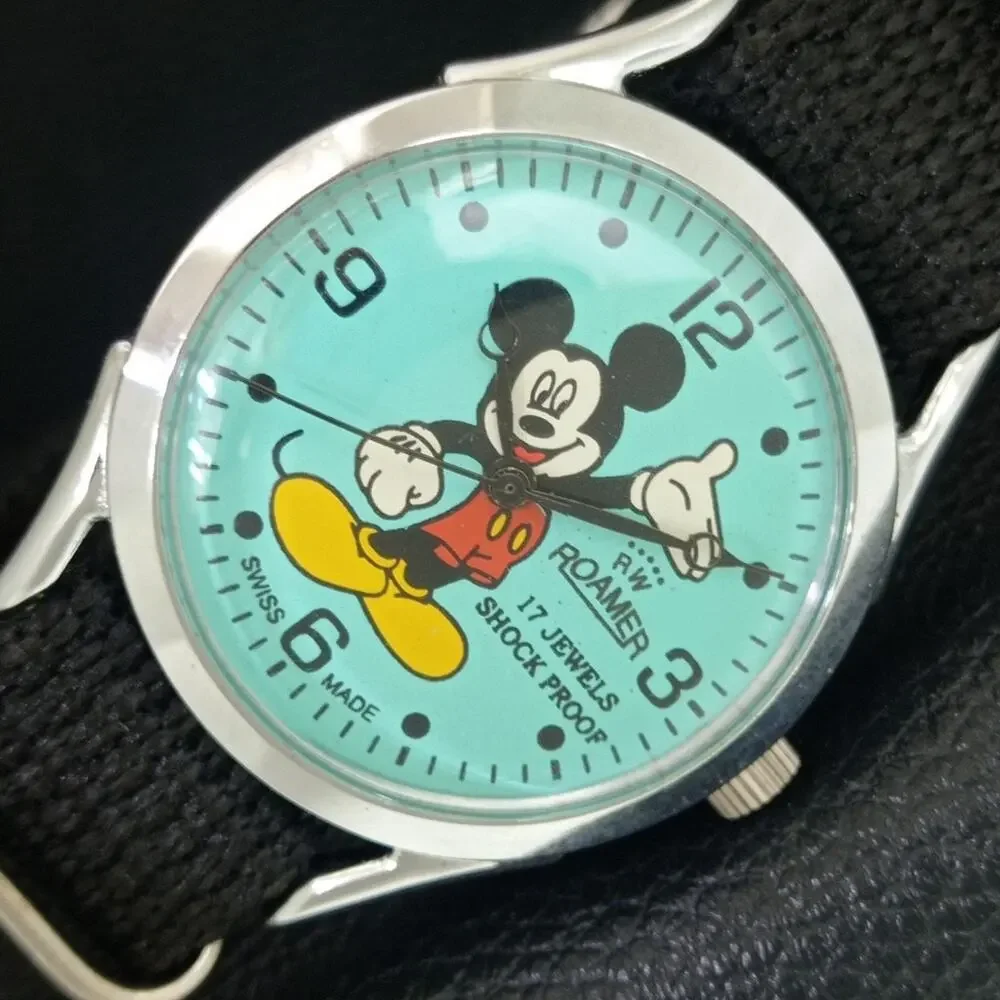 Vintage 1988 Disney Roamer Manual Mens Silver Watch W/Nato Strap & Mickey accent